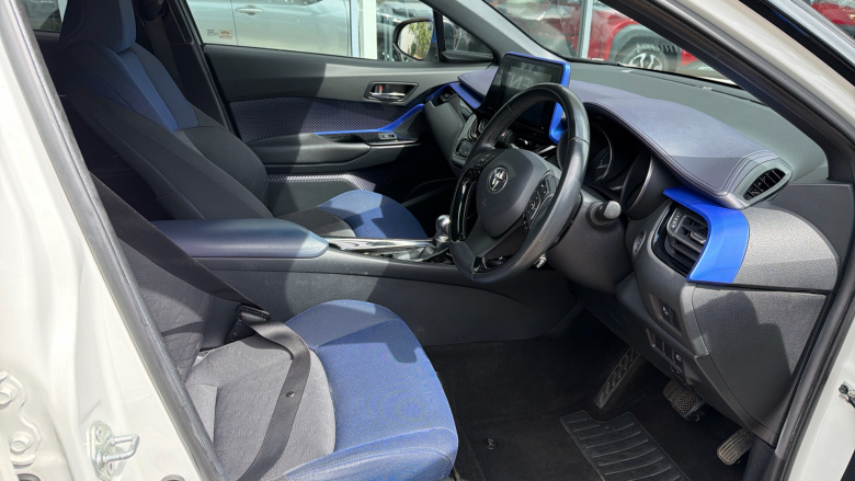 Toyota C-HR 1.8 Hybrid Dynamic 5dr CVT Hybrid Hatchback